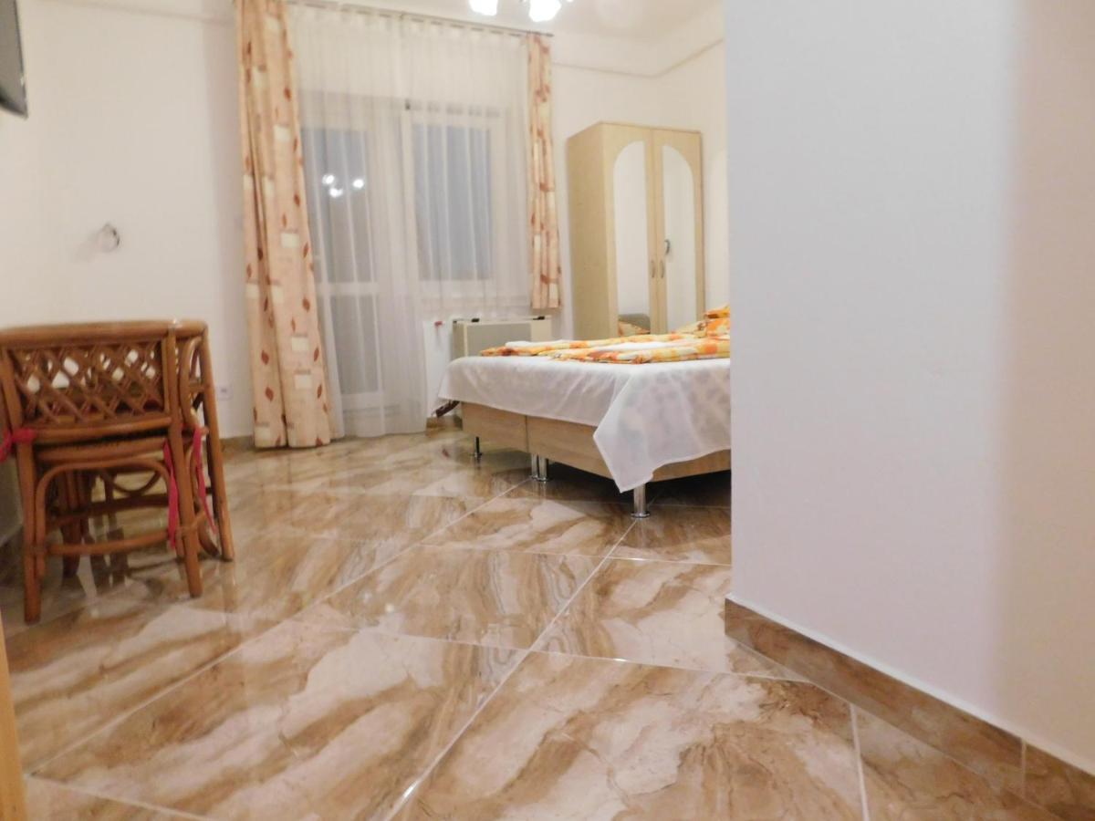 Szamoca Vendeghaz Hotell Miskolc Exteriör bild