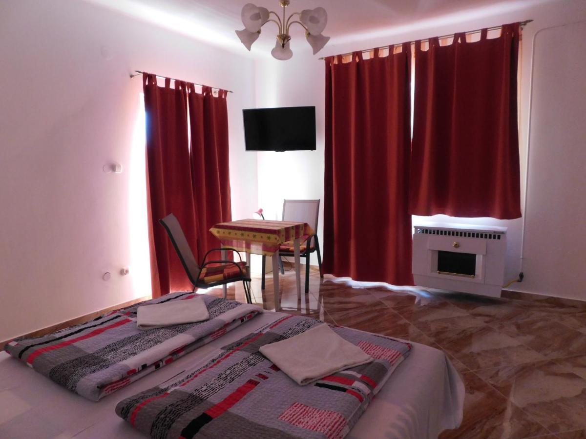 Szamoca Vendeghaz Hotell Miskolc Exteriör bild