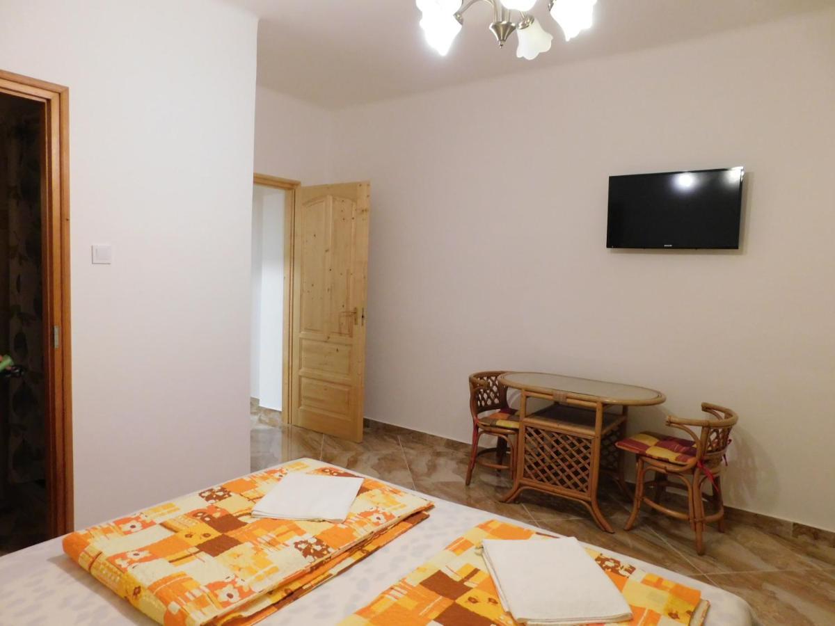 Szamoca Vendeghaz Hotell Miskolc Exteriör bild