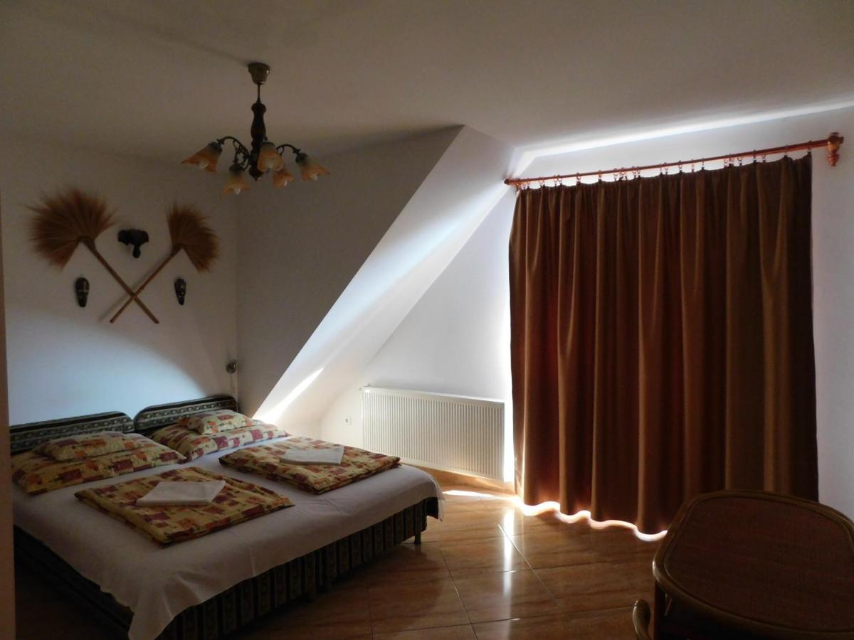 Szamoca Vendeghaz Hotell Miskolc Exteriör bild