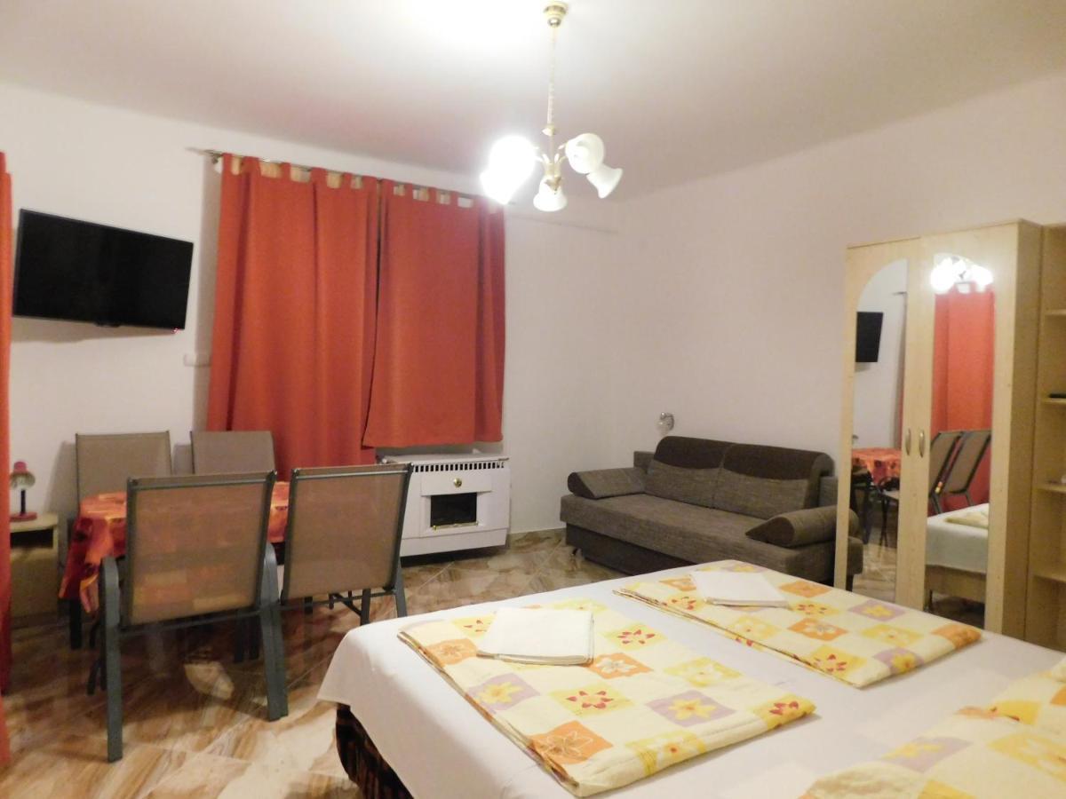 Szamoca Vendeghaz Hotell Miskolc Exteriör bild