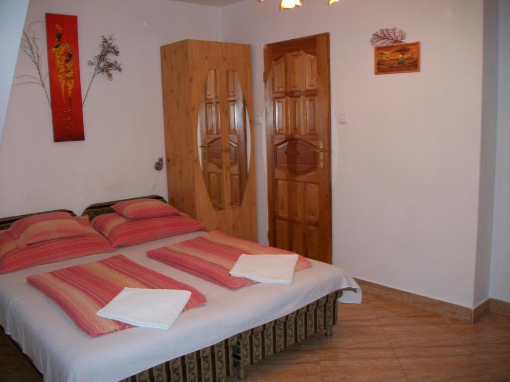 Szamoca Vendeghaz Hotell Miskolc Rum bild